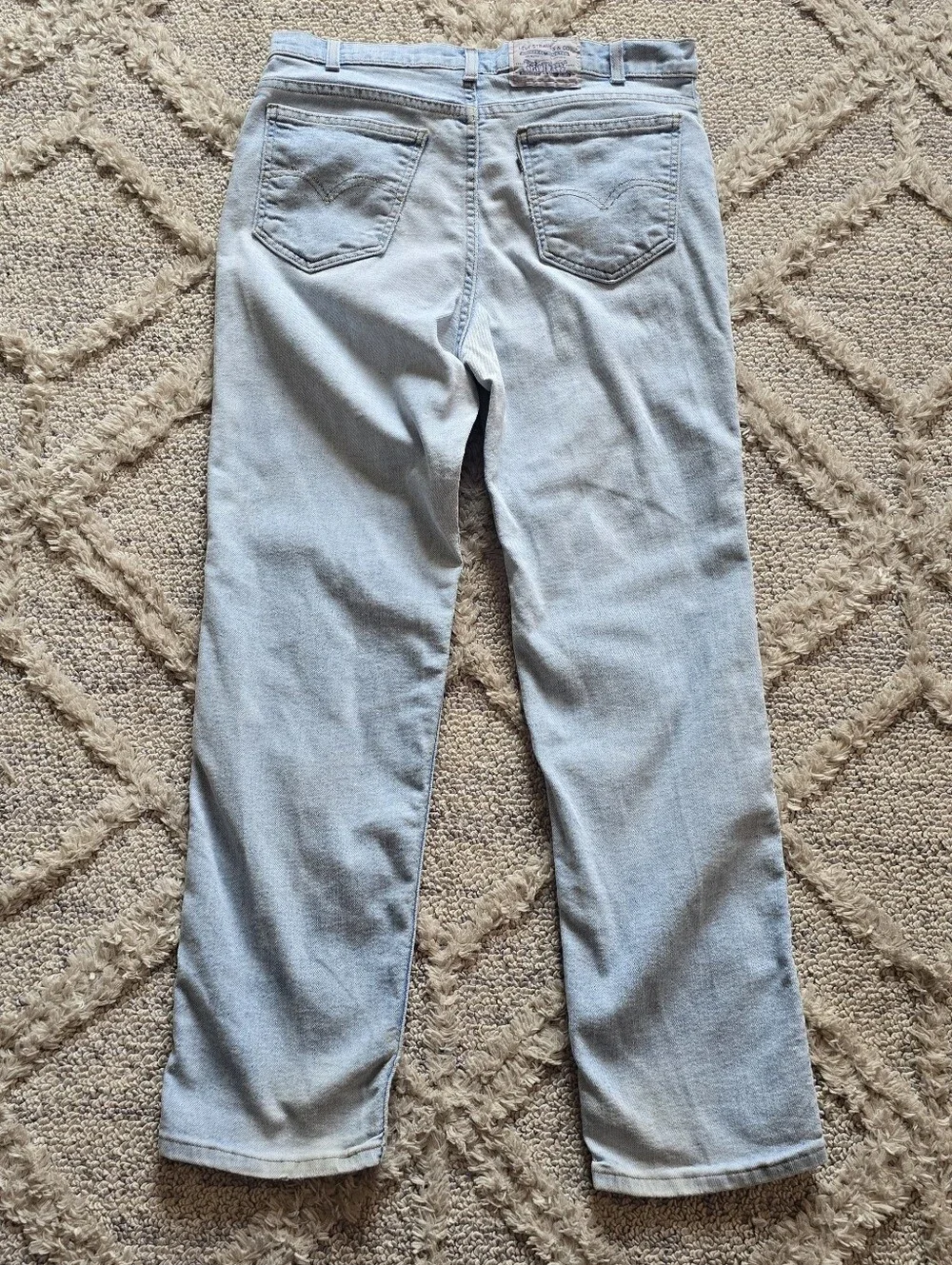VTG Levi 548 Jeans Mens 34x30 Light Blue Denim Relaxed 90s White Label Stretch